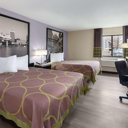 Super 8 By Wyndham Copley Akron Buitenkant foto