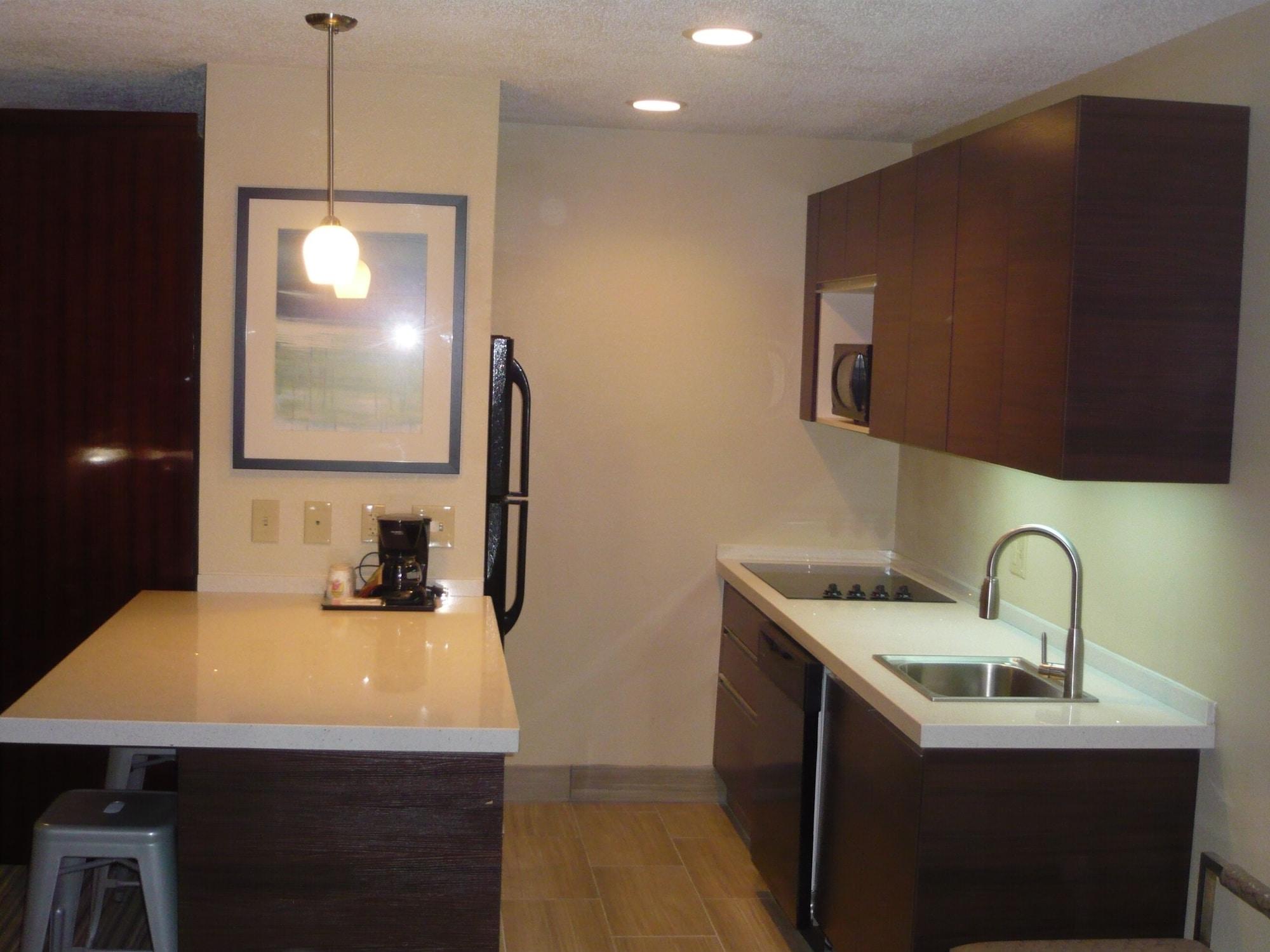 Super 8 By Wyndham Copley Akron Buitenkant foto