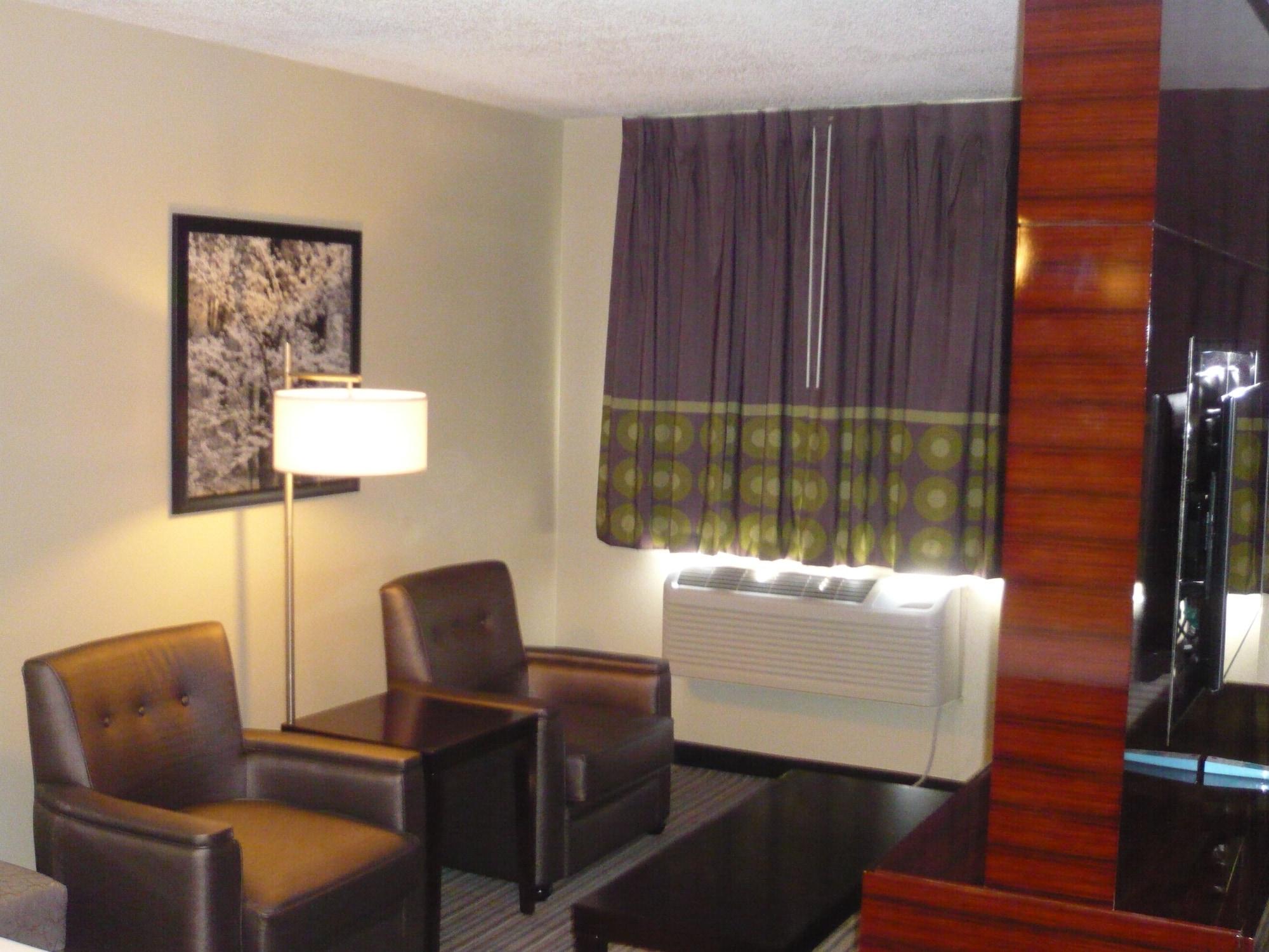 Super 8 By Wyndham Copley Akron Buitenkant foto