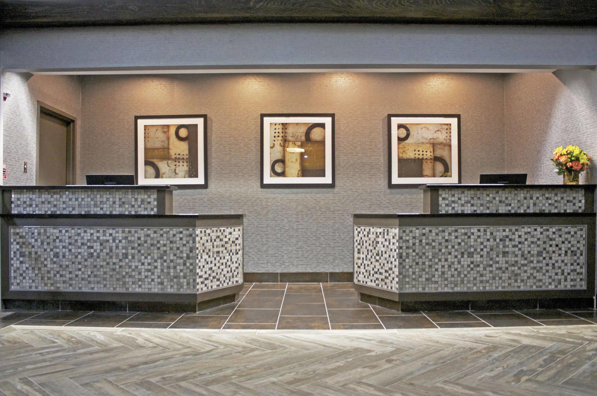 Super 8 By Wyndham Copley Akron Buitenkant foto